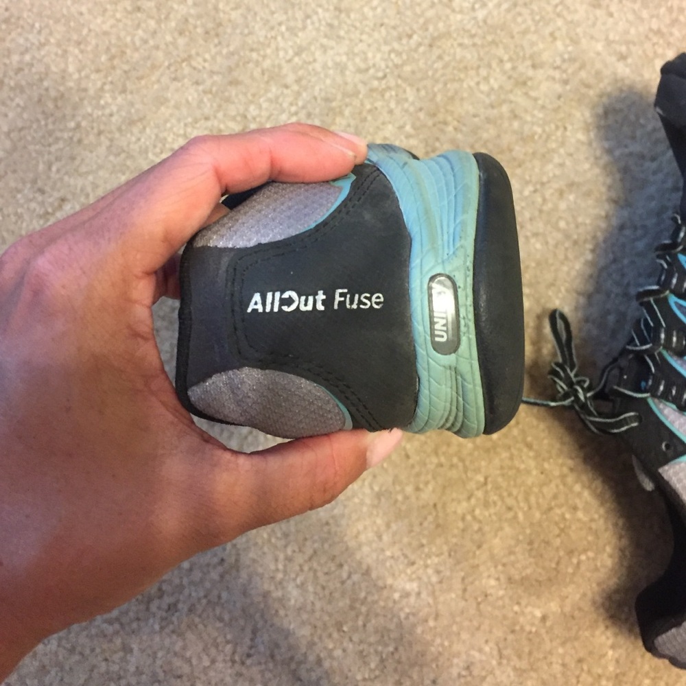 Merrell Tennis Shoes - Picture 4 of 5